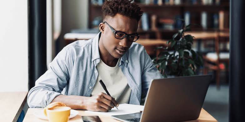 Photo of a Freelancer at home for Side Hustle Ideas for Introverts to Make Money Online from Home